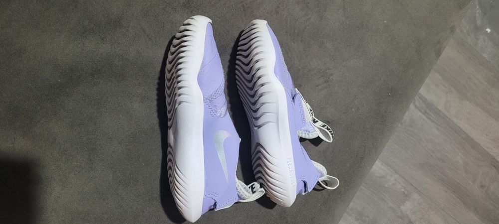 Adidasi Nike copii marimea 28