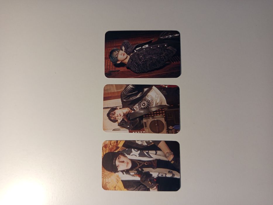 Продавам фотокартички на Stray kids и Enhypen