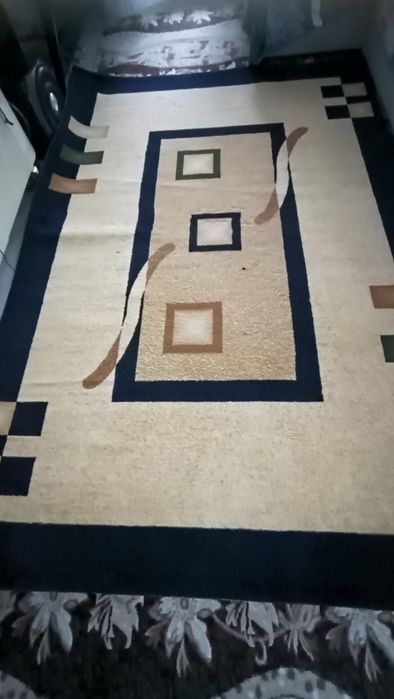 Продам толстый ковёр