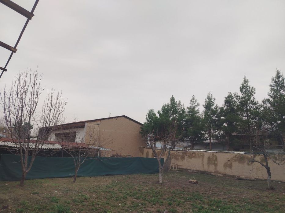 3 сотих  курук ер сотилади