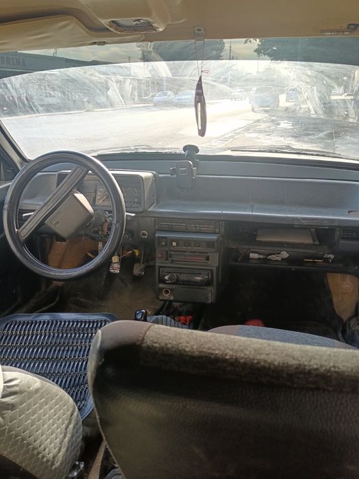 Lada samara 2109 sotiladi