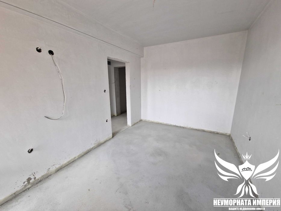 Продавам нов тристаен 91кв. ет. 2 в гр.Асеновград, кв.Стадиона