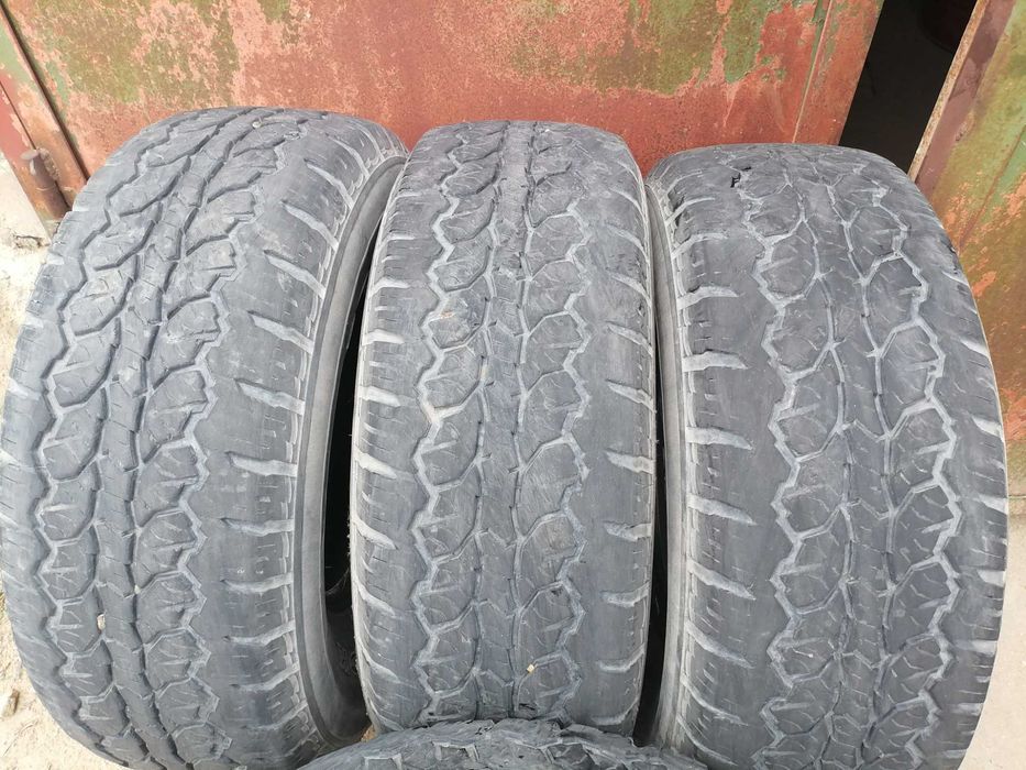 Шины летние комплект б/у
