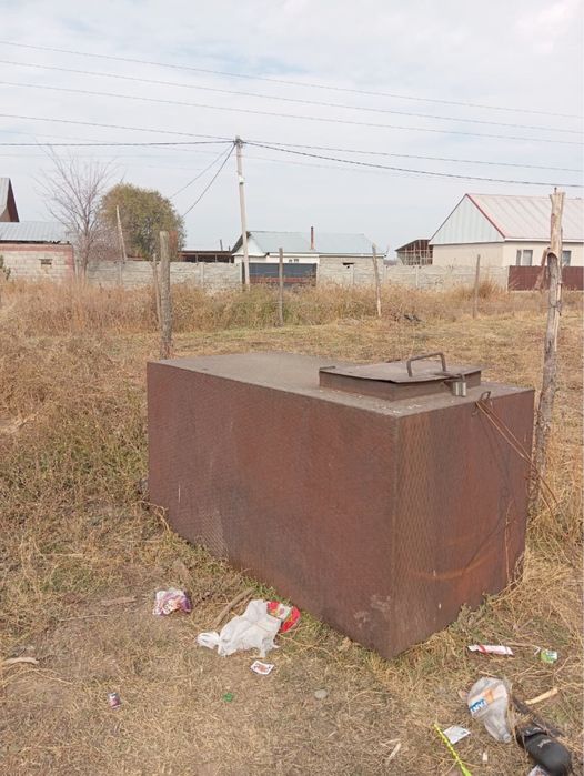 Емкость для воды и топлива