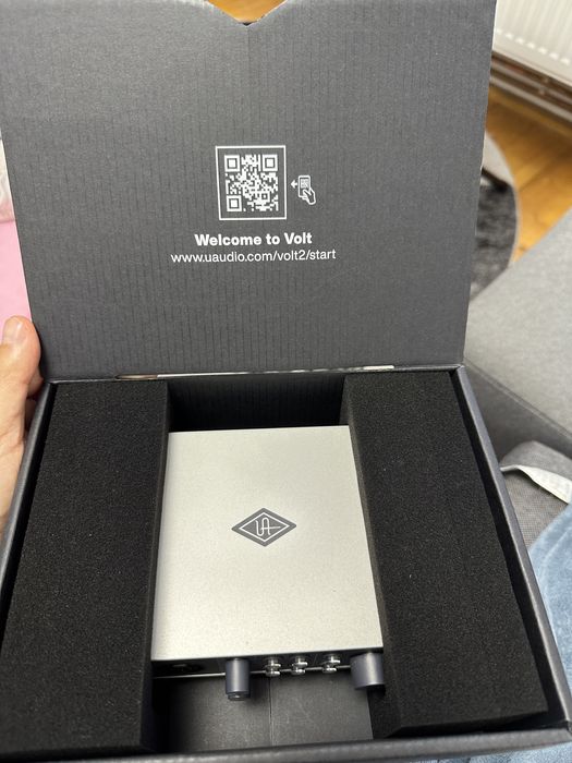 Vând tascam si universal audio volt 2