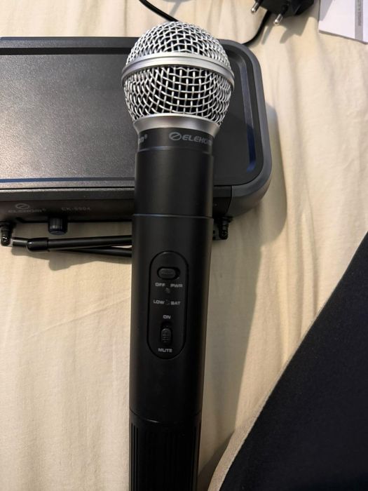 Безжични микрофони elekom