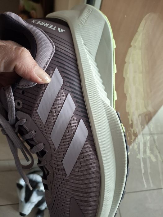 Дамски маратонки adidad