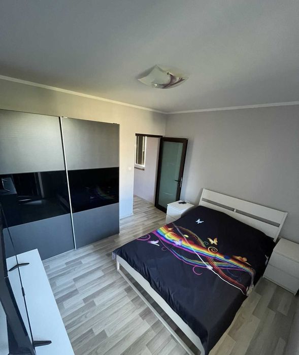 Продава се Тристаен апартамент в София, Левски В - 81 кв.м за 2346 €/кв.м - Снимка #9