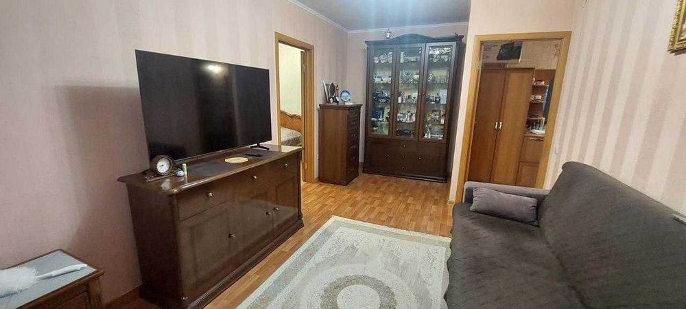 Продается 2х комнатная квартира в 9 микрорайоне