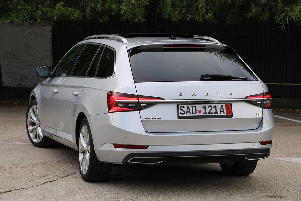 Skoda Superb LAURIN&KLEMENT/CANTON/Panoramic/MATRIX/Hybrid/2022/Ventilatie/Webasto