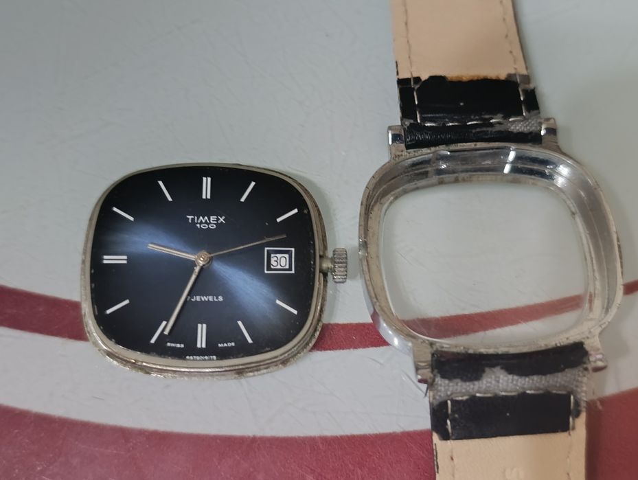 Ceas mecanic Timex -Swiss Made  (se vinde defect)