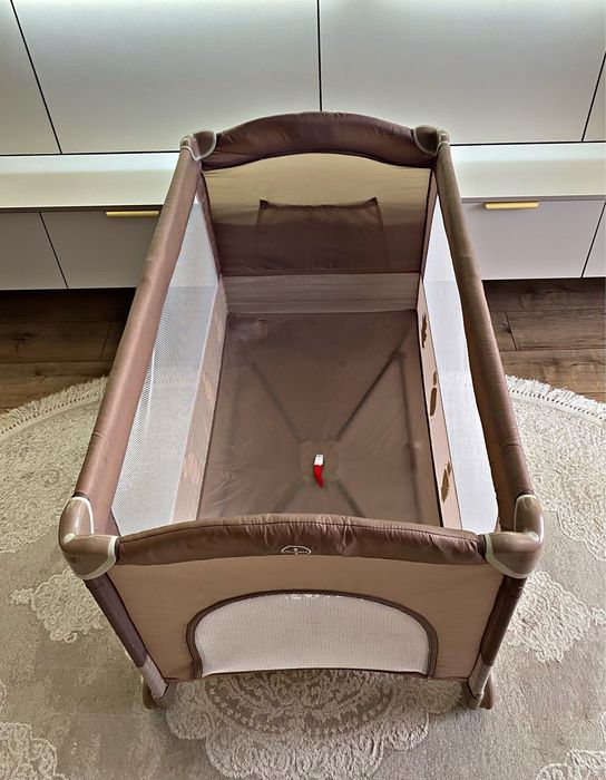 Манеж-кравать как новая