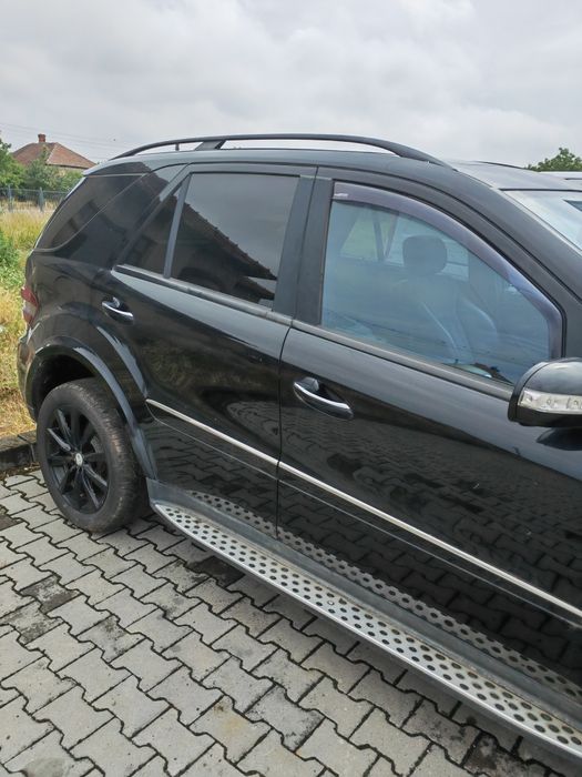 MERCEDES-BENZ ML-Class