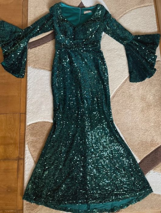 Rochie de seara verde smarald din catifea cu paiete