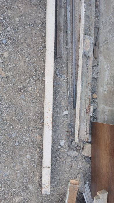 Darvoza qalin temirdan