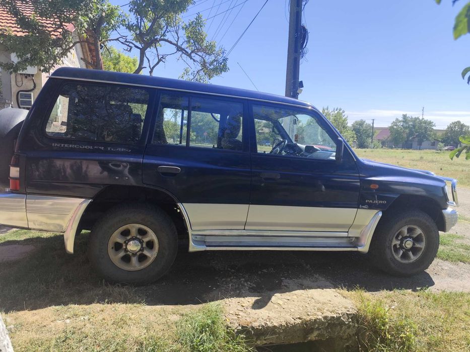 Mitsubishi Pajero 2.4, 7 locuri, 2003