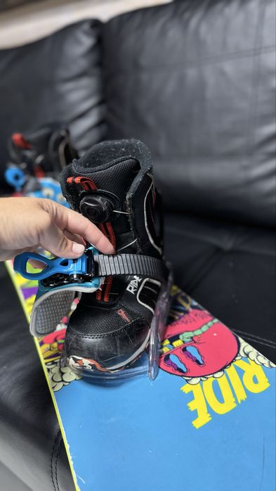 Сноуборд и ботинки