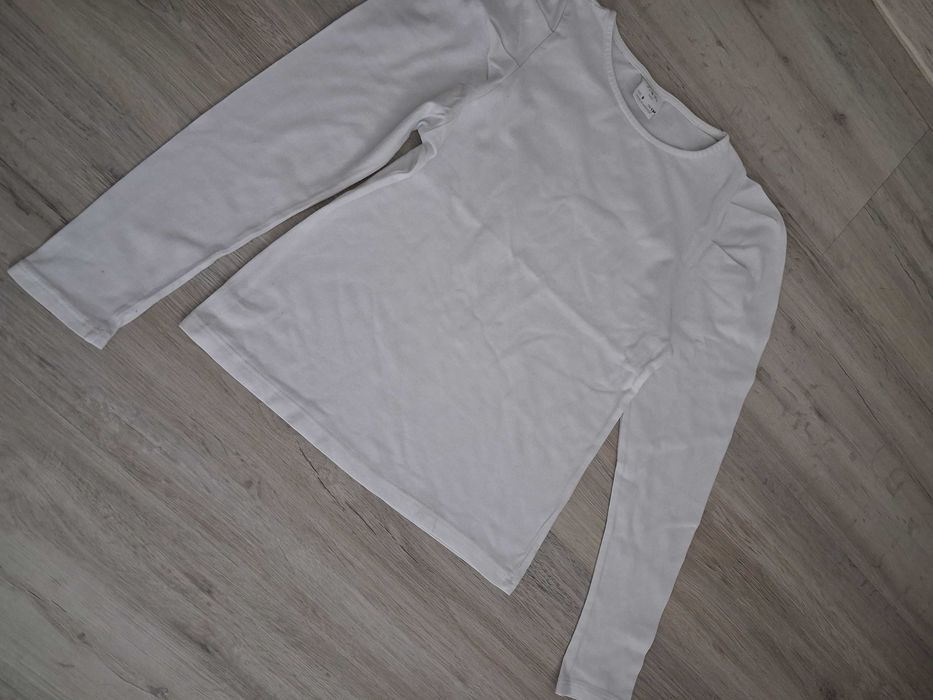 Set bluza alba cu fusta masura 134