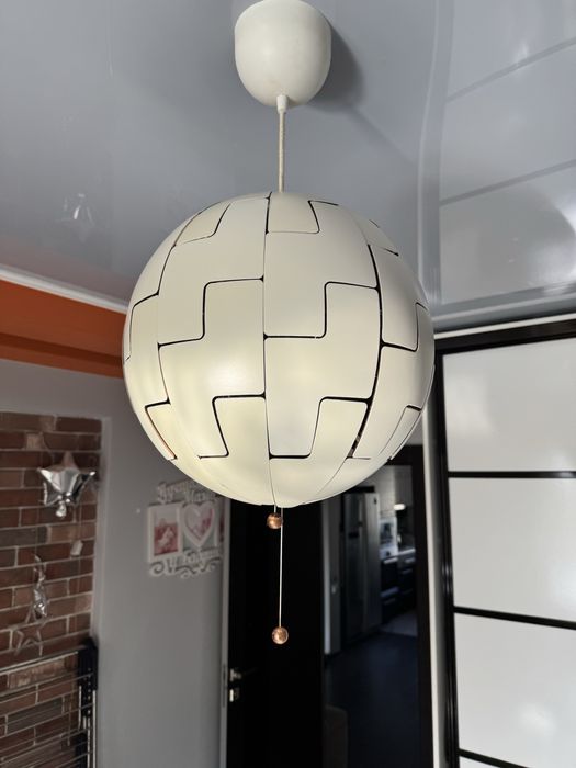 Продам люстрю IKEA