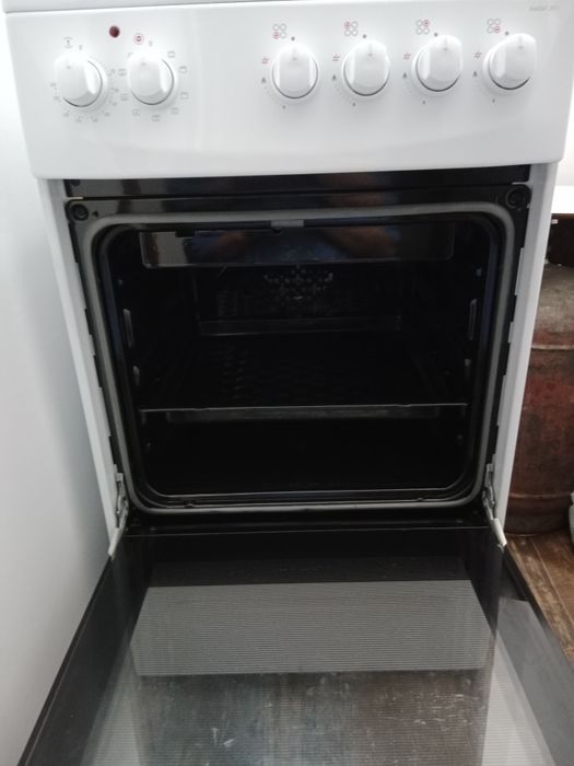 Продам газ плиту