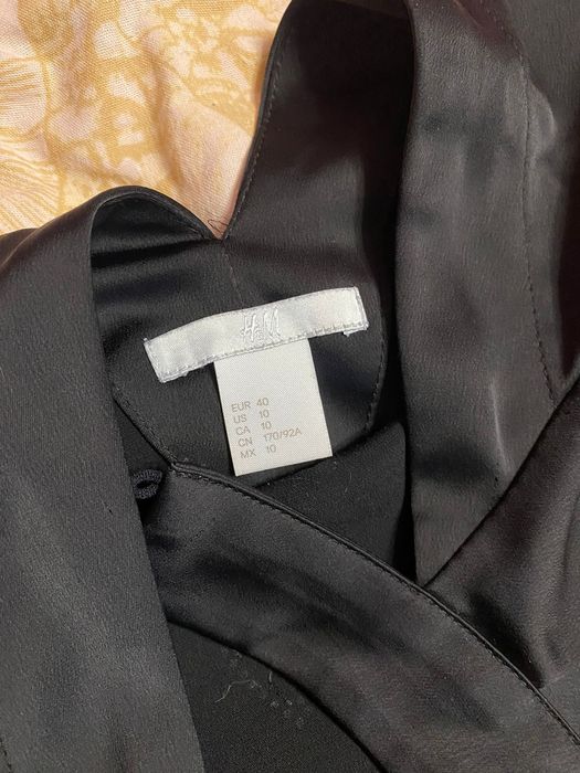 Платье читайте описание