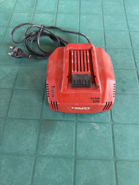 Hilti C4/36-350 Зарядно
