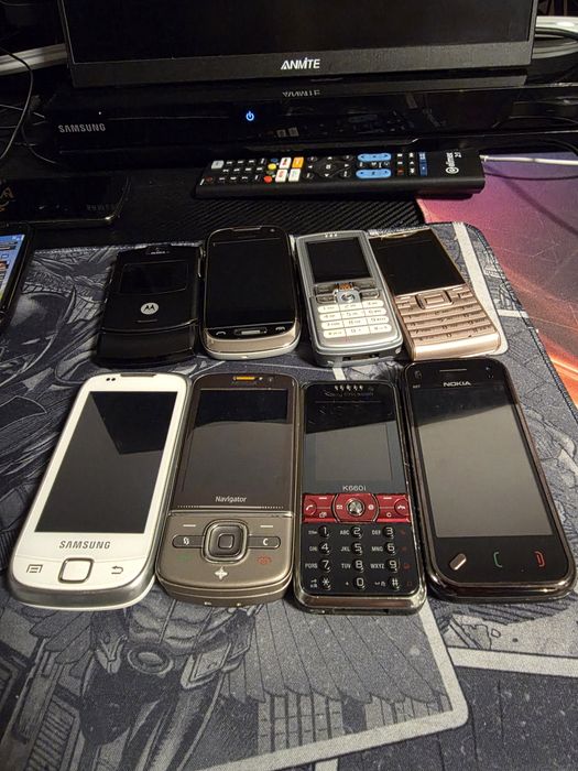 Продавам следния лот от мобилни телефони,Sony Ericsson, Nokia