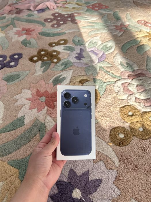 Iphone 17 pro новая