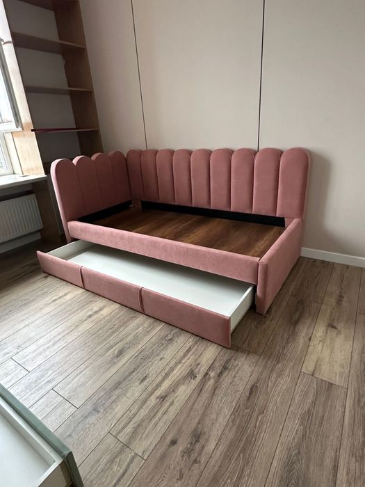 Кровать на заказ