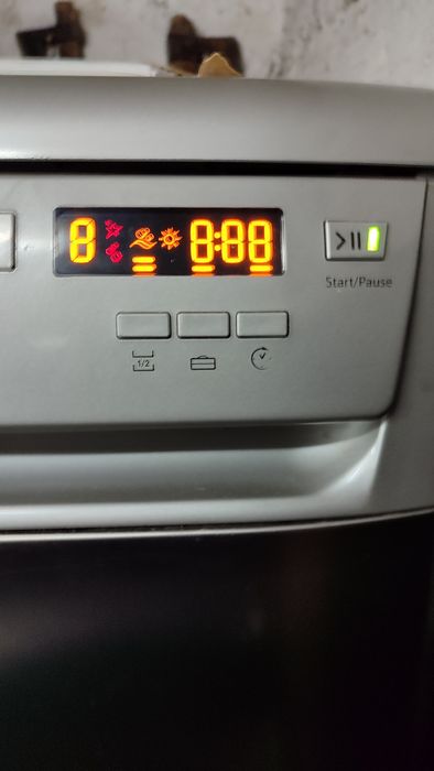 Миялни Hotpoint Ariston