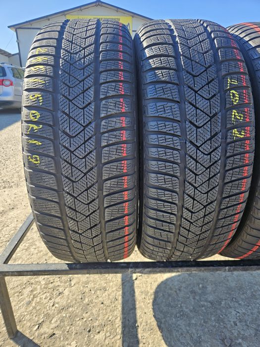 Vând anvelope iarna 245/50/19 245/50r19 PIRELLI