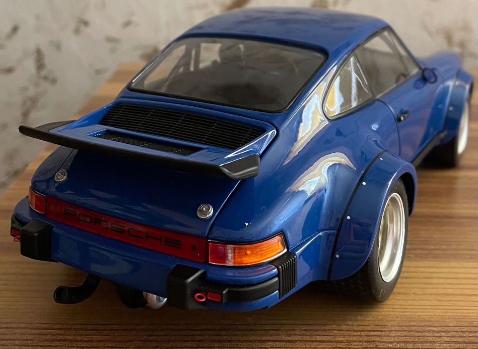 Porsche 934 RSR Schuco Мащаб 1:18