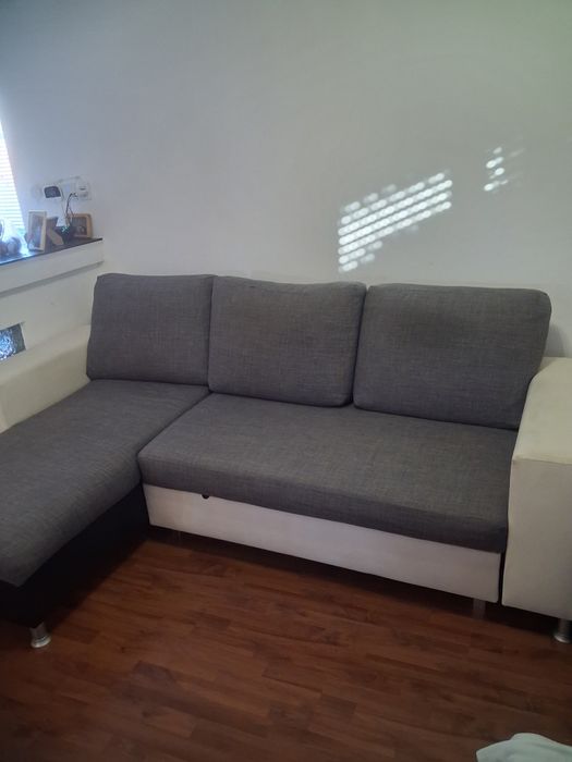 Colțar extensibil cu ladă