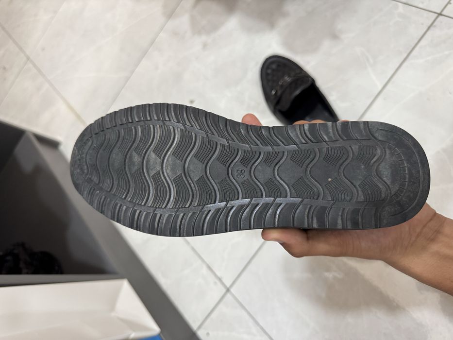 Eagle eyes sotiladi kiyilmagan razmer 39