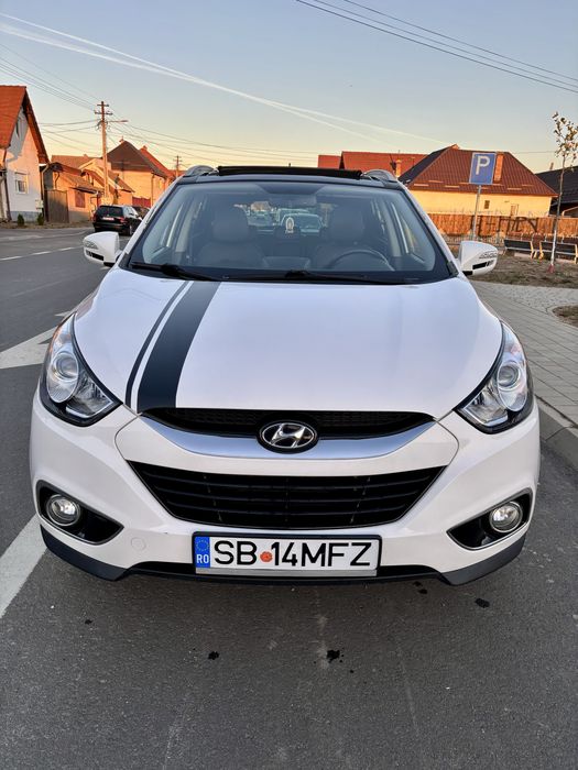 HYUNDAI ix35 2012 — imagine 2