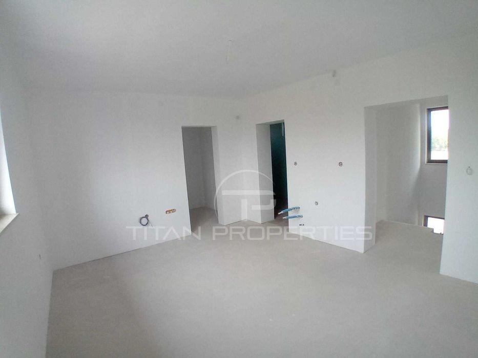 Продава се Къща в Пловдив, Остромила - 380 кв.м за 1048 €/кв.м - Снимка #8