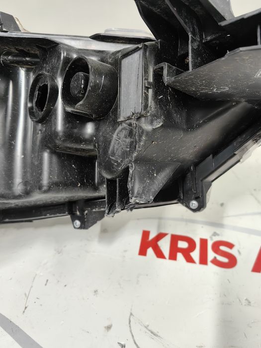 Ляв фар за Toyota Corolla Cros Xenon 2021-2023 / Тойота Крос Ксенон