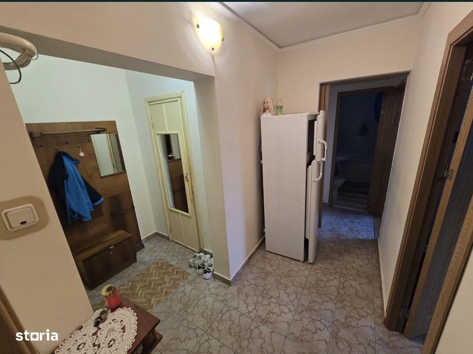 Apartament de vânzare cu 2 camere în zona Vidin