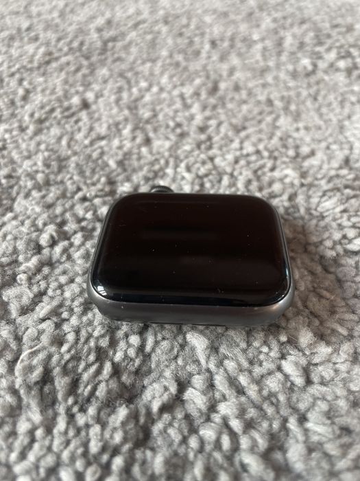 Iwatch series 5 Nike edition