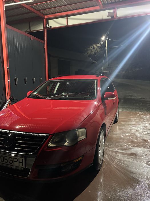 Vând passat b6.