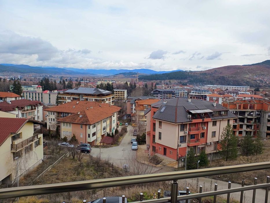 Отдавам под наем двустаен апартамент