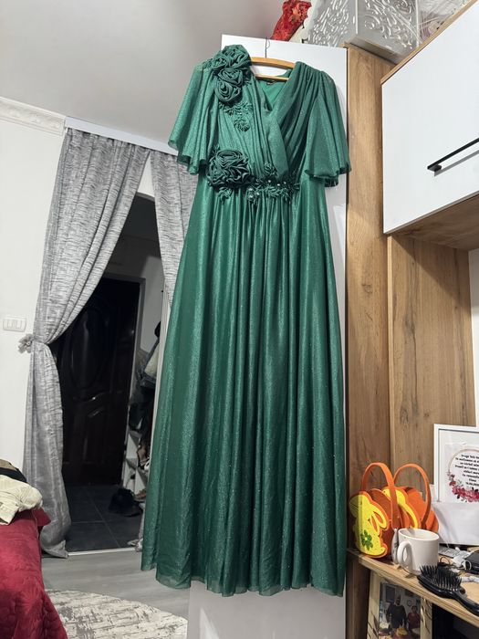 Rochi de ocazie purtata doar o ora