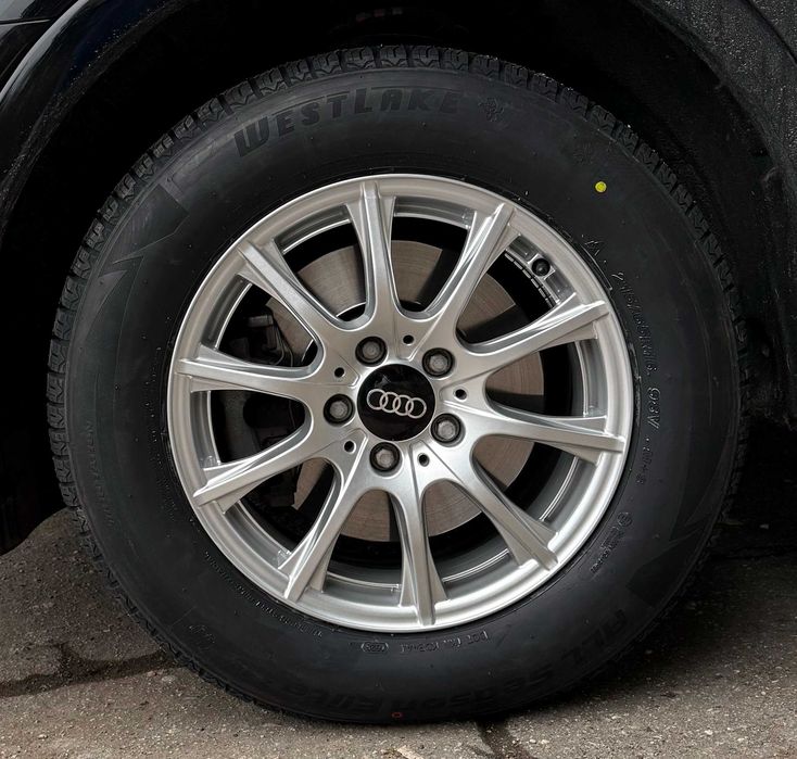 Гуми нови 215/65R16 98V дот 25г.