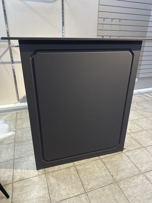 Продам ресепшн для бутика/салона