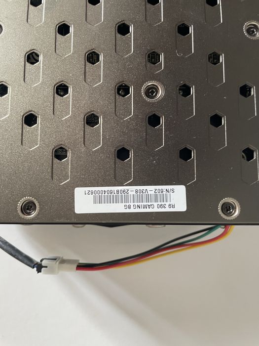 Видео карта SAPPHIRE R9 390 8GB и MSI R9 390 8GB