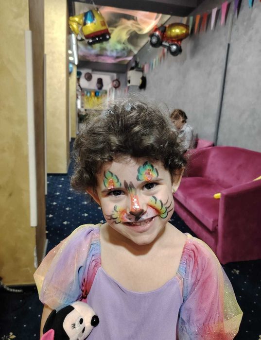 Animatori petreceri copii Bucuresti, pictura pe fata, superoi, printes