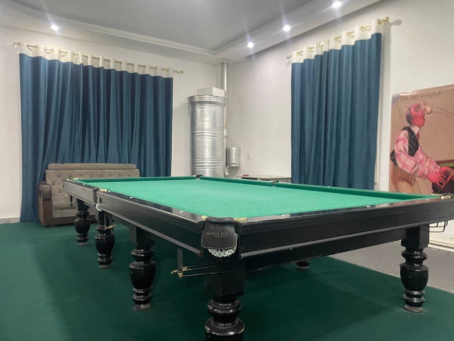 Rilley billiard stol sotiladi