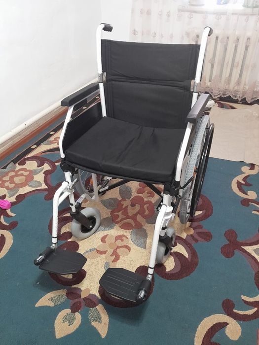 Коляска инвалидная