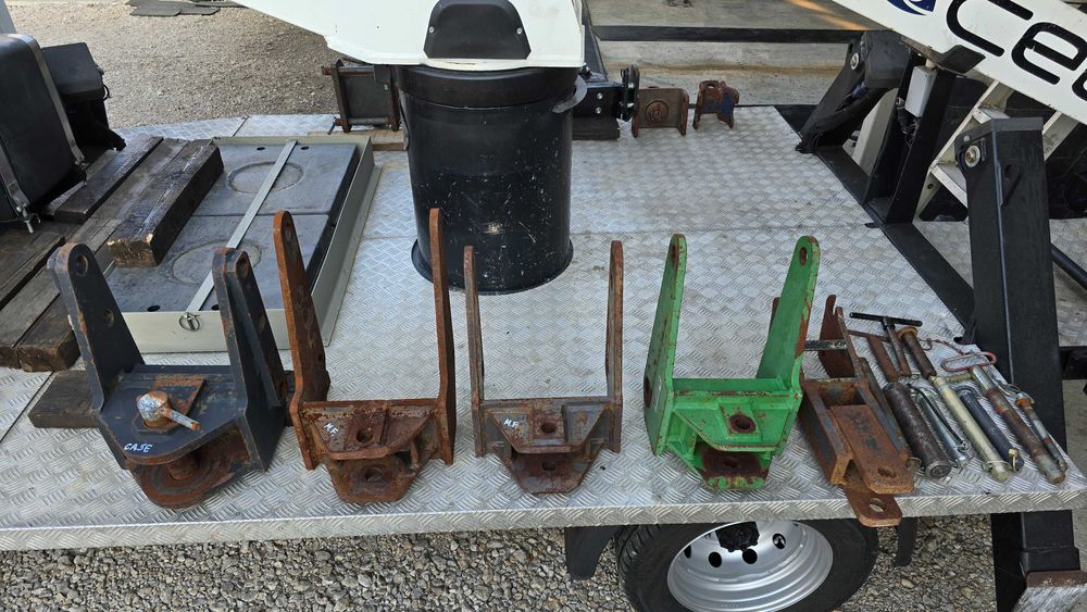 Тегличи за трактори нов внос от Италия