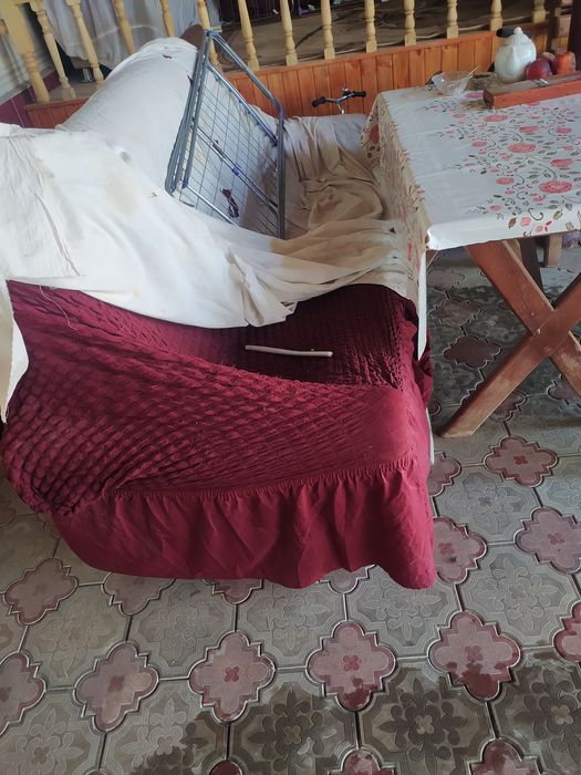 Продам диван в  хорошем состоянии